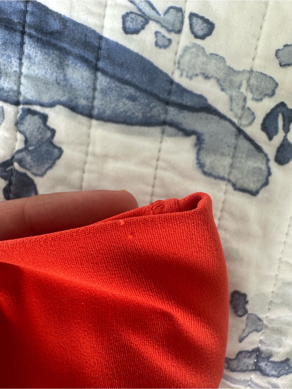 Vuori AllTheForm Leggings in Bright Poppy - Picture 6 of 6